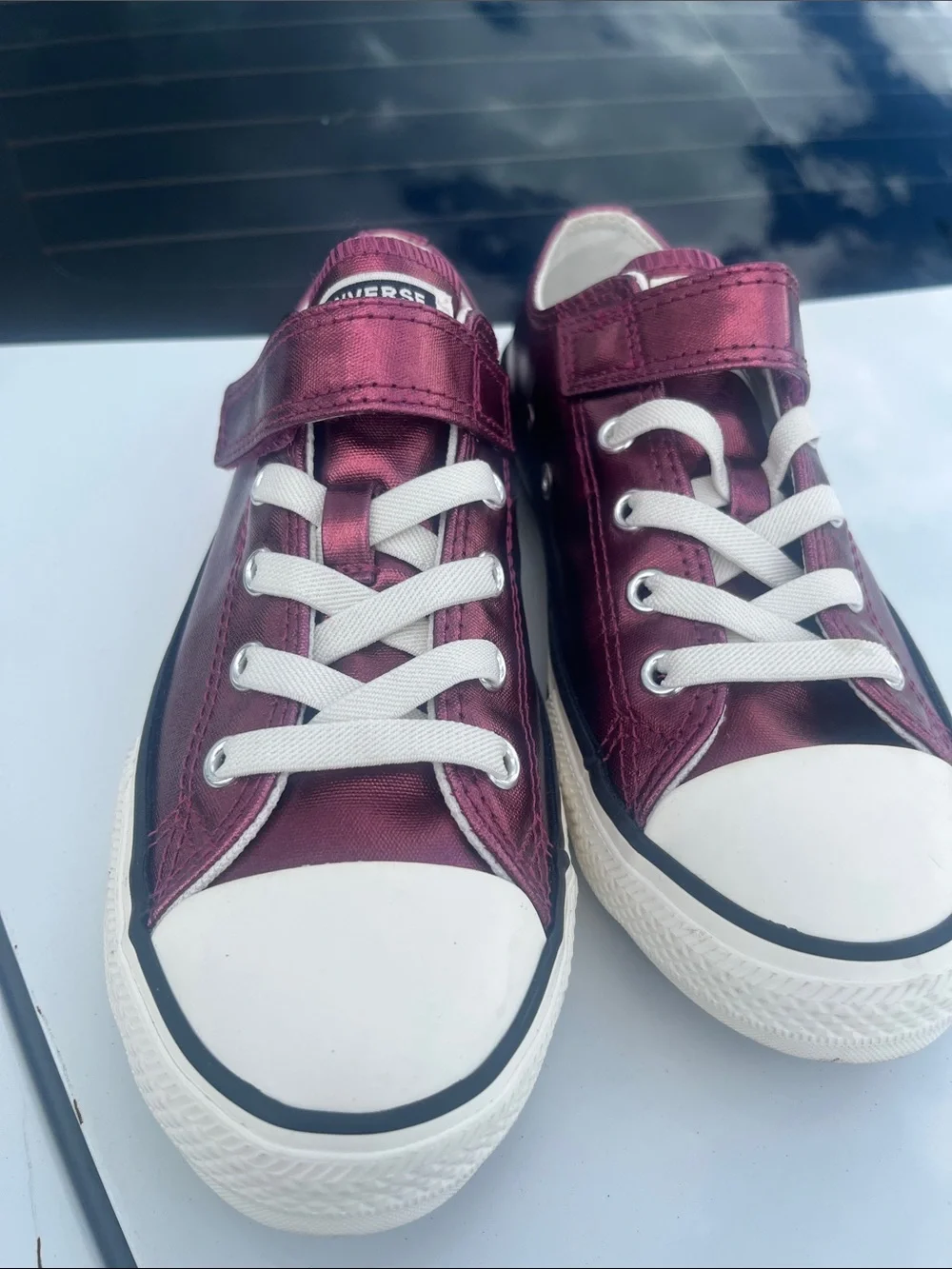 Converse Kids Metallic Burgundy Low-Top Sneakers with Strap